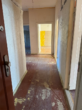 Bild 02 - Sanierungsbedürftige Altbauwohnung mit Balkon und viel Gestaltungspotenzial
